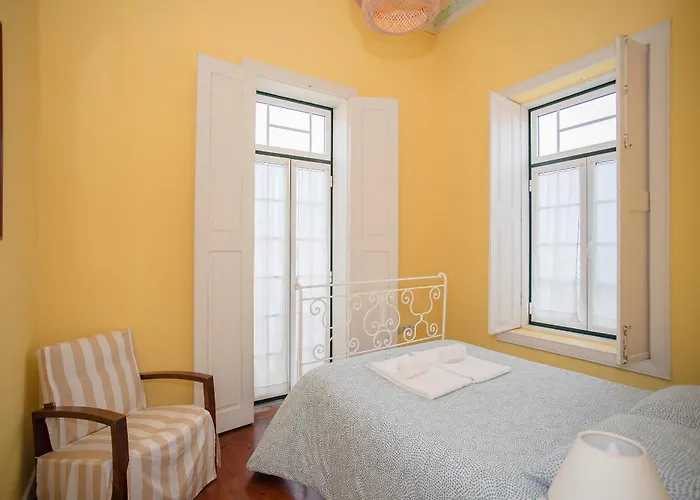 펜션 . Yellow Pavilion