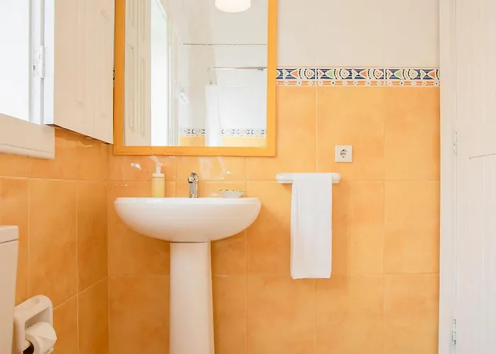 펜션 . Yellow Pavilion 토레이라