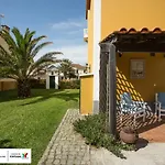 Tatil Evi . Yellow Pavilion Torreira