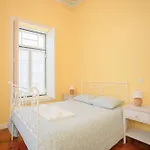 Tatil Evi . Yellow Pavilion